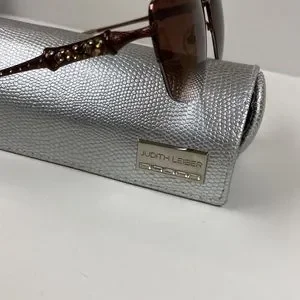 Judith Leiber | Accessories | Judith Lieber Stunning  display picture 1